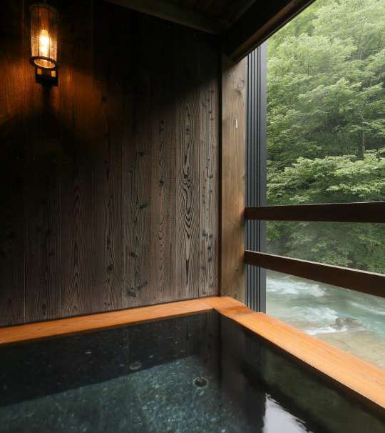 客室露天風呂「水麗」の画像